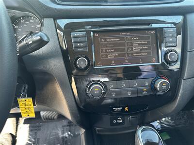 2018 Nissan Rogue S   - Photo 5 - Amarillo, TX 79109