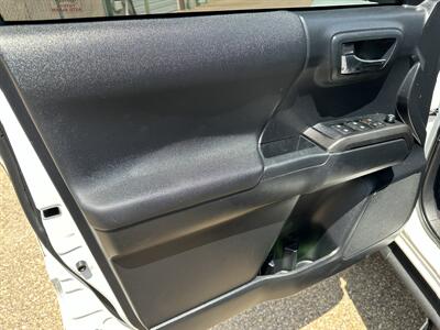 2019 Toyota Tacoma TRD Off-Road   - Photo 8 - Amarillo, TX 79109