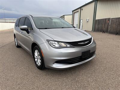 2017 Chrysler Pacifica Touring   - Photo 4 - Amarillo, TX 79109