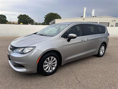 2017 Chrysler Pacifica Touring   - Photo 1 - Amarillo, TX 79109