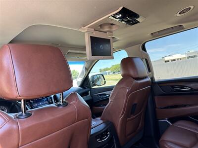 2019 Cadillac Escalade ESV Premium Luxury   - Photo 11 - Amarillo, TX 79109
