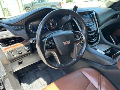 2019 Cadillac Escalade ESV Premium Luxury   - Photo 14 - Amarillo, TX 79109