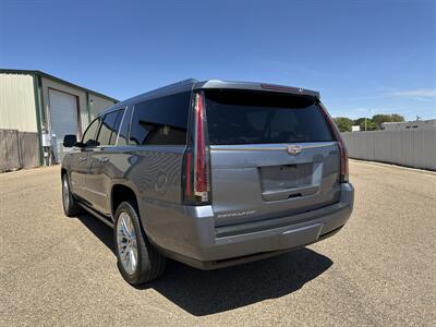 2019 Cadillac Escalade ESV Premium Luxury   - Photo 3 - Amarillo, TX 79109