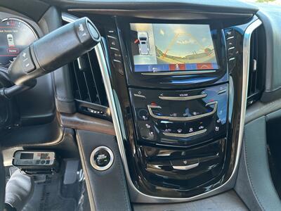2019 Cadillac Escalade ESV Premium Luxury   - Photo 18 - Amarillo, TX 79109