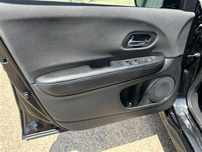 2019 Honda HR-V Sport - Photo 9 - Amarillo, TX 79109