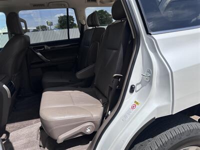 2017 Lexus GX 460   - Photo 7 - Amarillo, TX 79109