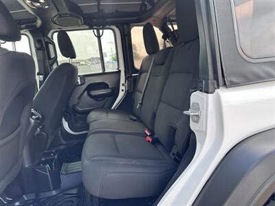 2022 Jeep Wrangler Unlimited Sport   - Photo 8 - Amarillo, TX 79109