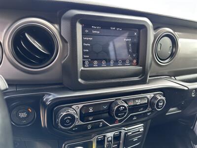 2022 Jeep Wrangler Unlimited Sport   - Photo 15 - Amarillo, TX 79109