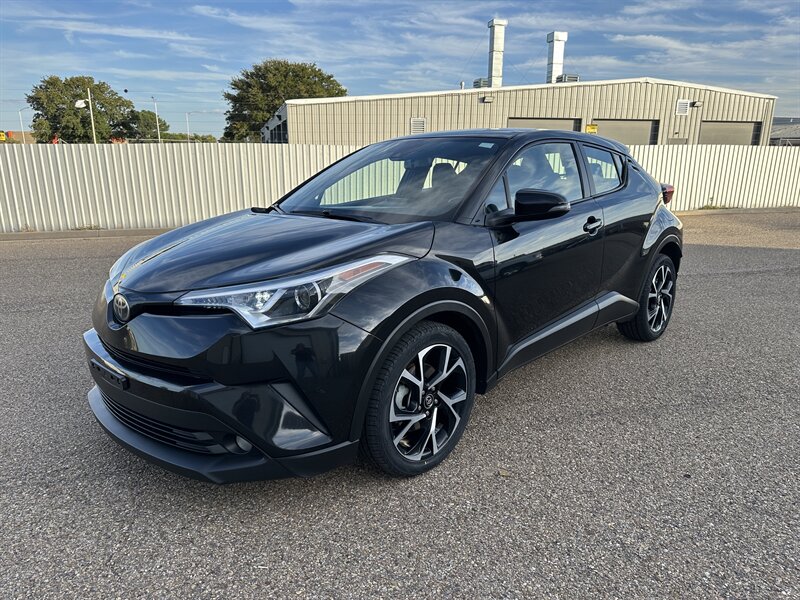 2018 Toyota C-HR XLE Premium   - Photo 1 - Amarillo, TX 79109