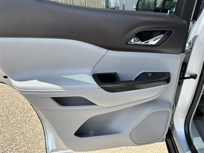 2017 GMC Acadia SLT-1   - Photo 6 - Amarillo, TX 79109