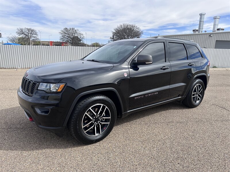 2020 Jeep Grand Cherokee Trailhawk   - Photo 1 - Amarillo, TX 79109
