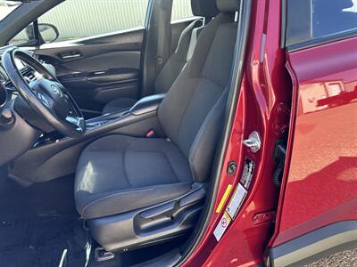 2018 Toyota C-HR XLE   - Photo 10 - Amarillo, TX 79109