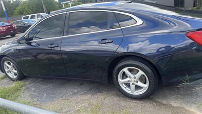 2017 Chevrolet Malibu LS   - Photo 4 - Birmingham, AL 35206
