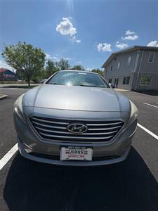 2015 Hyundai Sonata SE - Photo 3 - New Castle, DE 19720
