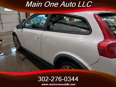 2010 Volvo C30 T5   - Photo 8 - New Castle, DE 19720
