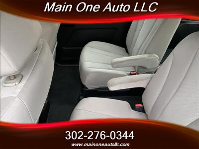 2014 Mazda MAZDA5 Sport - Photo 5 - New Castle, DE 19720