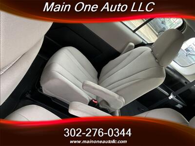 2014 Mazda MAZDA5 Sport - Photo 6 - New Castle, DE 19720