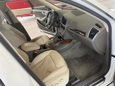 2012 Audi Q5 3.2 quattro Premium Plus   - Photo 13 - Colorado Springs, CO 80928