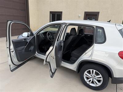 2012 Volkswagen Tiguan S 4Motion   - Photo 15 - Colorado Springs, CO 80928