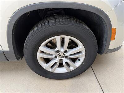 2012 Volkswagen Tiguan S 4Motion   - Photo 14 - Colorado Springs, CO 80928