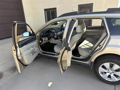 2010 Subaru Outback 2.5i Premium   - Photo 9 - Colorado Springs, CO 80928