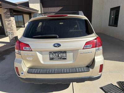 2010 Subaru Outback 2.5i Premium   - Photo 6 - Colorado Springs, CO 80928