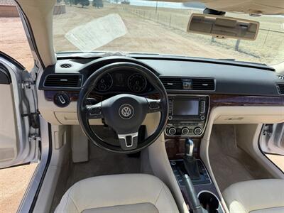 2013 Volkswagen Passat TDI SEL Premium   - Photo 16 - Colorado Springs, CO 80928