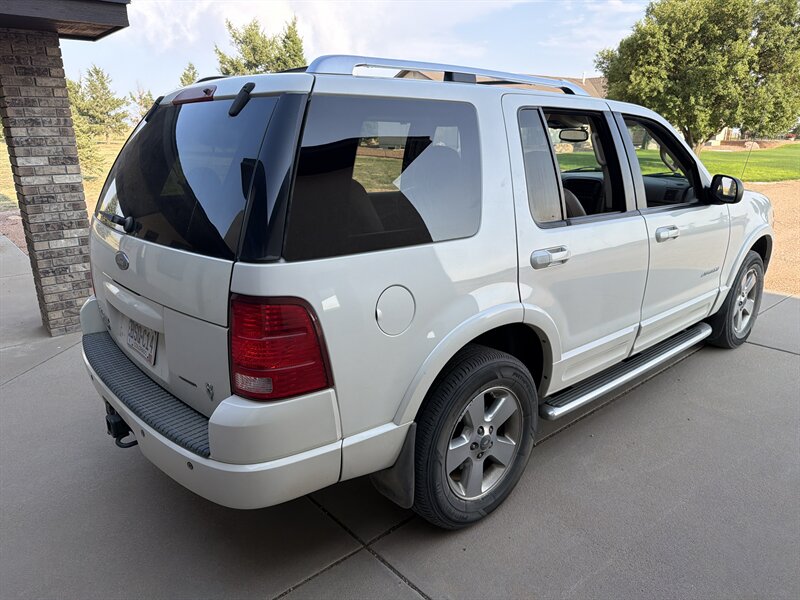 2004 Ford Explorer Limited - Photo 6