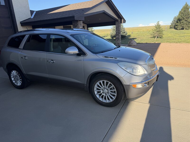 2008 Buick Enclave CXL   - Photo 1 - Colorado Springs, CO 80928