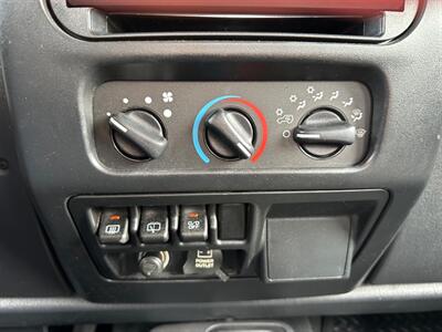 2003 Jeep Wrangler Sport   - Photo 13 - Peapack & Gladstone, NJ 07977