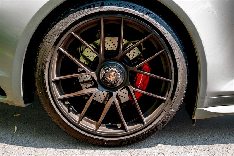 2018 Porsche 911 GTS - Photo 38