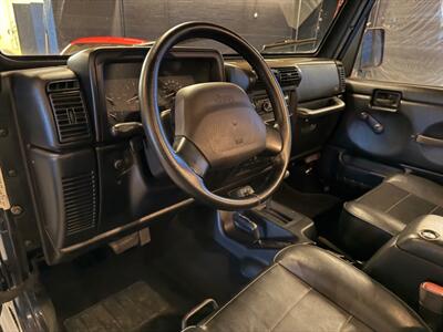 2000 Jeep Wrangler Sport 2dr Sport   - Photo 32 - Peapack & Gladstone, NJ 07977