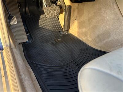 1995 Mercedes-Benz E 320  Cabriolet - Photo 19 - Peapack & Gladstone, NJ 07977