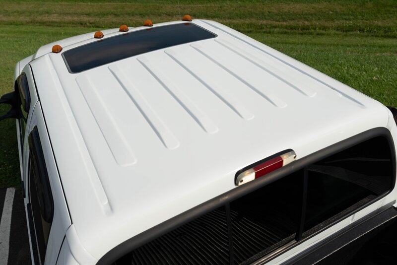 2004 Ford F-350 Super Duty Lariat - Photo 46