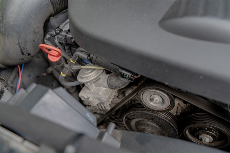 2013 Mercedes-Benz G550 4×4 in Peridot Brown Metallic, engine photo 4