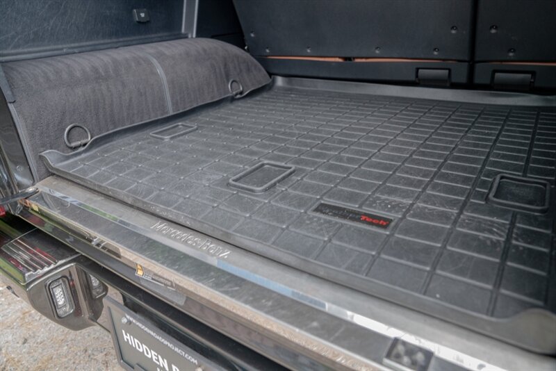 2013 Mercedes-Benz G550 4×4 in Peridot Brown Metallic, interior photo 40