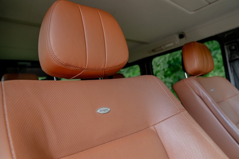 2013 Mercedes-Benz G550 4×4 in Peridot Brown Metallic, interior photo 28