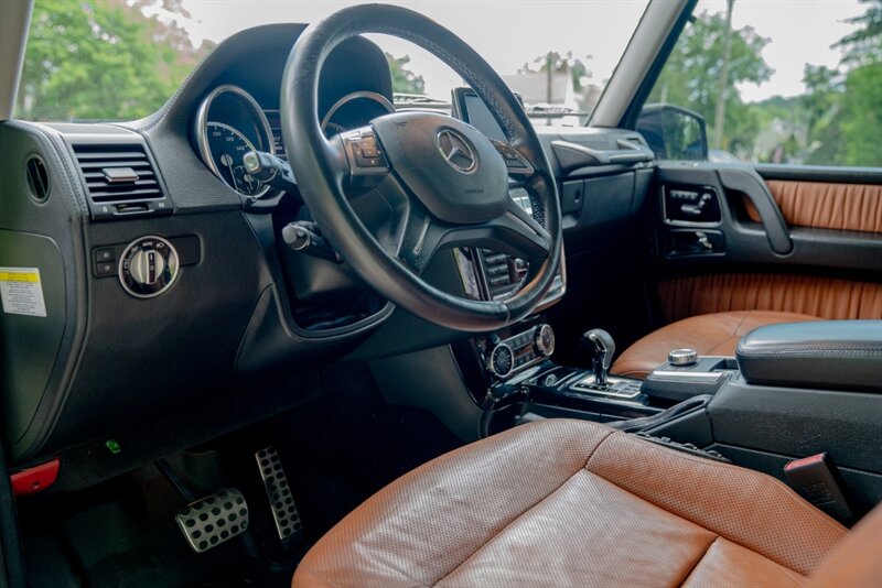 2013 Mercedes-Benz G550 4×4 in Peridot Brown Metallic, interior photo 16