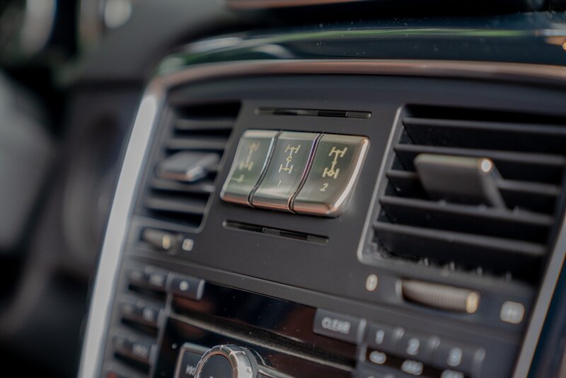2013 Mercedes-Benz G550 4×4 in Peridot Brown Metallic, interior photo 18