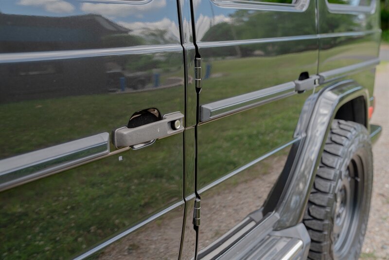 2013 Mercedes-Benz G550 4×4 in Peridot Brown Metallic, exterior photo 36