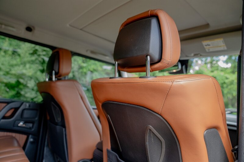 2013 Mercedes-Benz G550 4×4 in Peridot Brown Metallic, interior photo 22