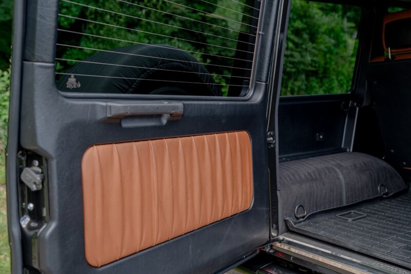 2013 Mercedes-Benz G550 4×4 in Peridot Brown Metallic, interior photo 39