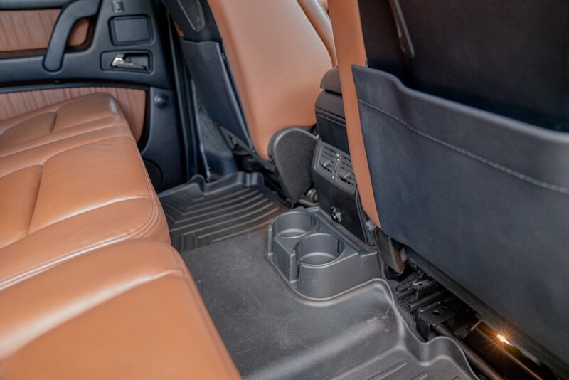 2013 Mercedes-Benz G550 4×4 in Peridot Brown Metallic, interior photo 21