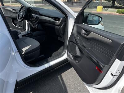 2022 Ford Escape S - Photo 12 - Albuquerque, NM 87107