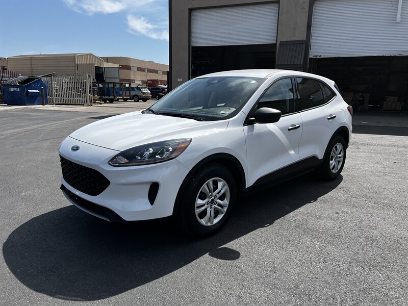 2022 Ford Escape S   - Photo 1 - Albuquerque, NM 87107