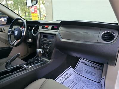 2010 Ford Mustang V6 Premium   - Photo 18 - Sacramento, CA 95815
