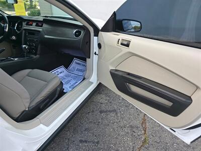2010 Ford Mustang V6 Premium   - Photo 22 - Sacramento, CA 95815