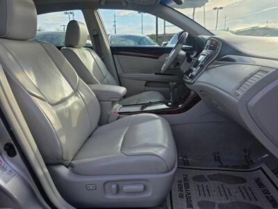 2011 Toyota Avalon Limited Sedan 4D   - Photo 24 - Sacramento, CA 95821