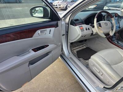 2011 Toyota Avalon Limited Sedan 4D   - Photo 10 - Sacramento, CA 95821