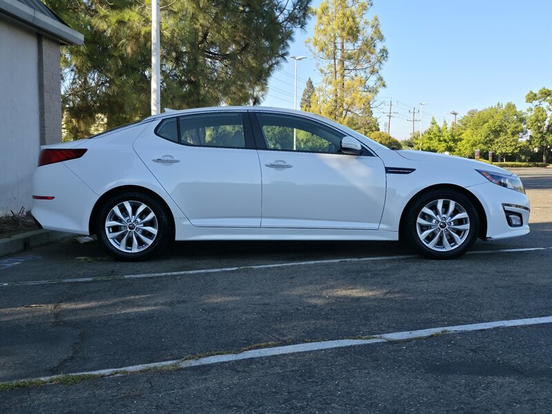 2015 Kia Optima LX - Photo 4 - Sacramento, CA 95815